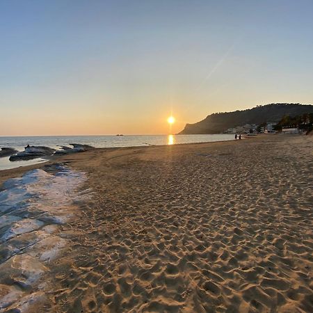 Casa Vacanza Scala Dei Turchi ريالمونتي المظهر الخارجي الصورة